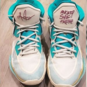 Nike Kyrie Infinity Mens Size 11 Irving Basketball Sneaker CZ0204 002